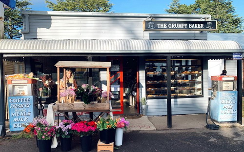 outside view of The Grumpy Baker